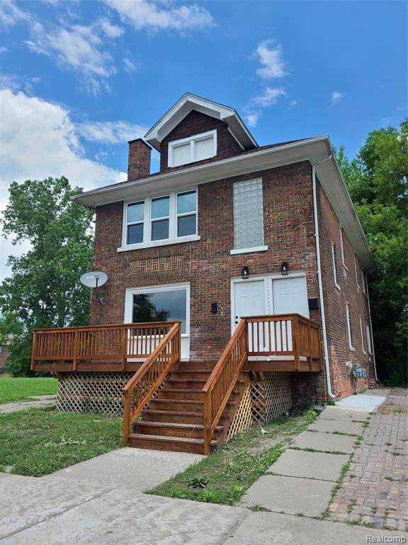 578 Manistique Street - Photo 1