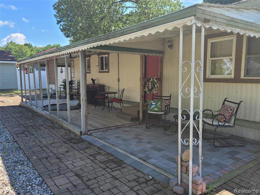 203 Canal Dr - Photo 1