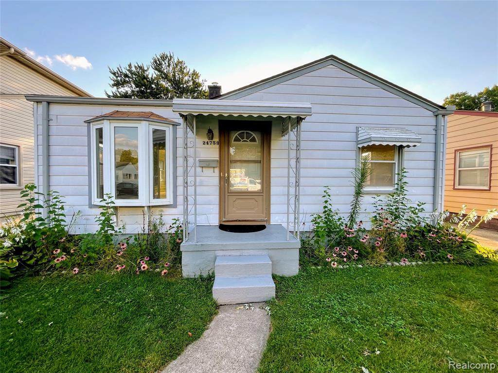 24759 Wagner Avenue - Photo 1
