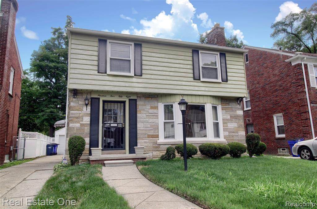 19458 Pinehurst Street - Photo 1