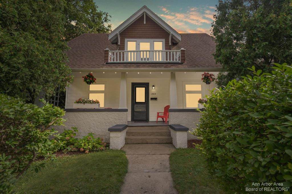 1705 Jackson Avenue - Photo 1