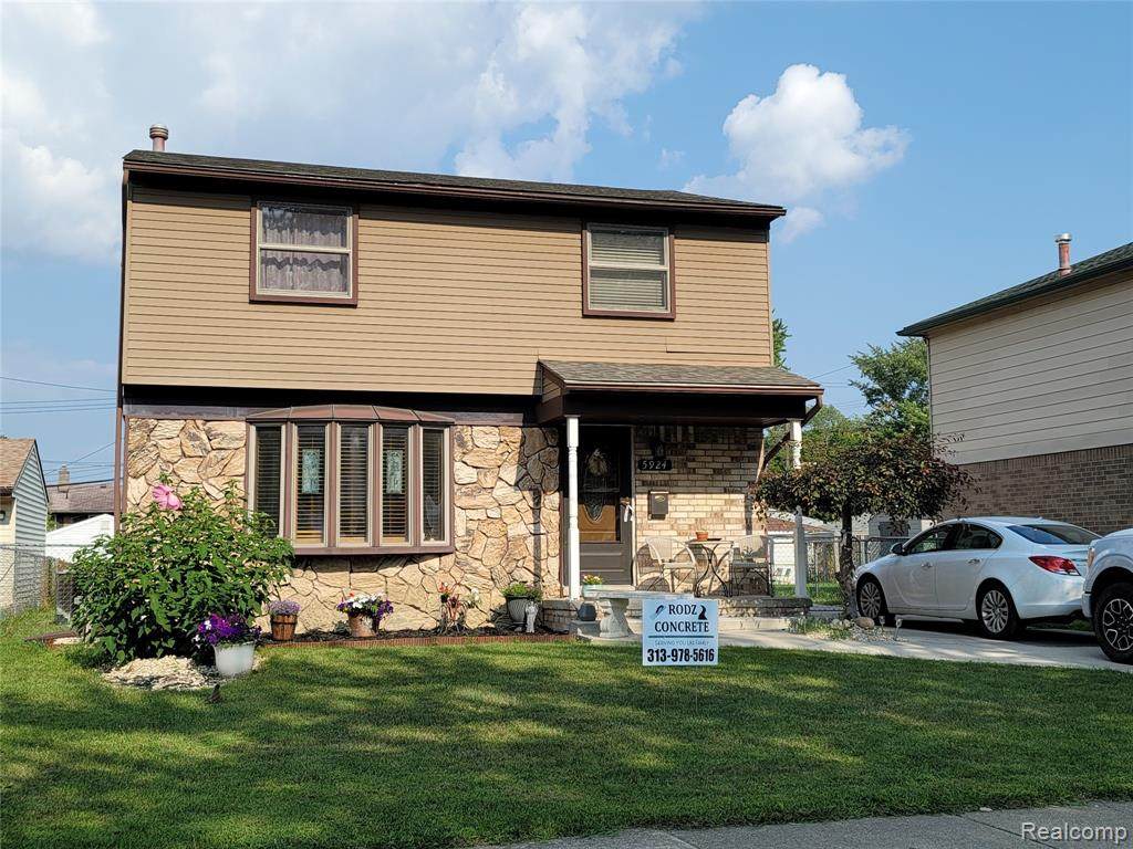5924 Berwyn Street - Photo 1