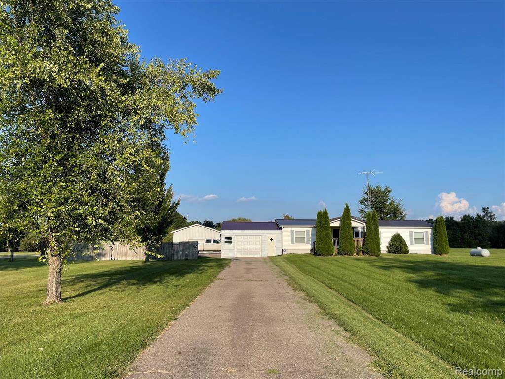 9414 Lewis - Photo 1