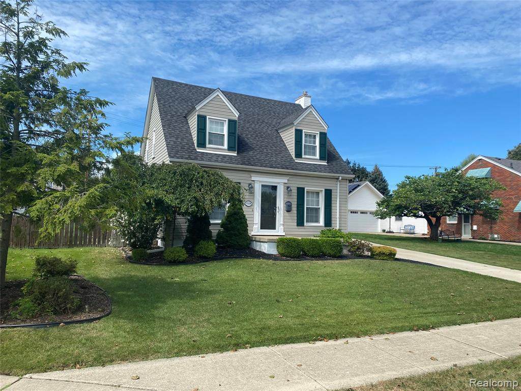 3328 Parkwood Street - Photo 1