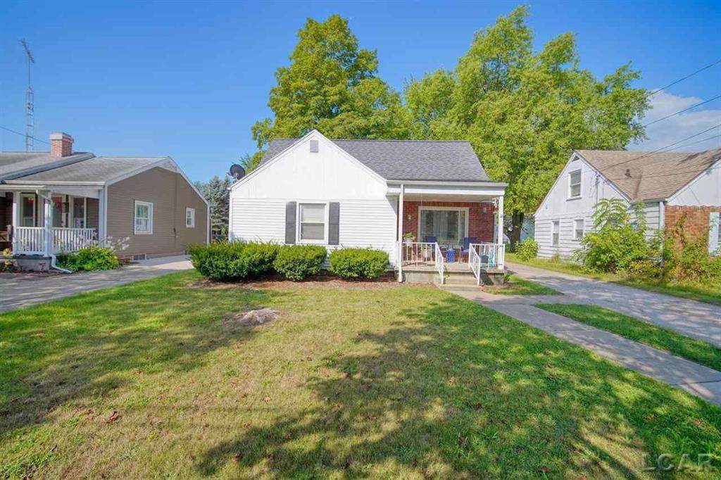 512 Mckenzie Street - Photo 1