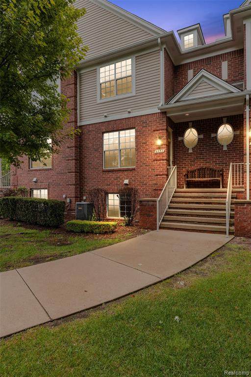 6052 Windemere Lane - Photo 1