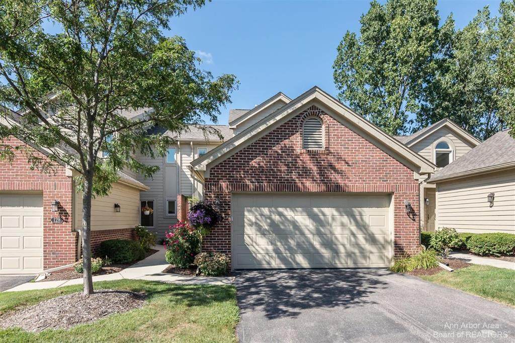 126 Ponds View Drive - Photo 1