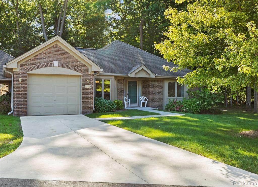 21349 Boxwood Court - Photo 1