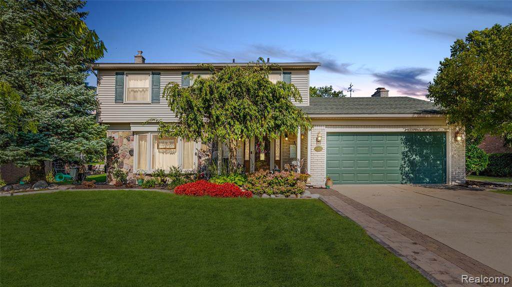 18485 Valleyview Street - Photo 1