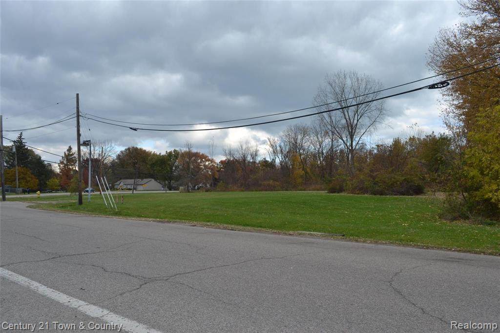 27430 River - Photo 1