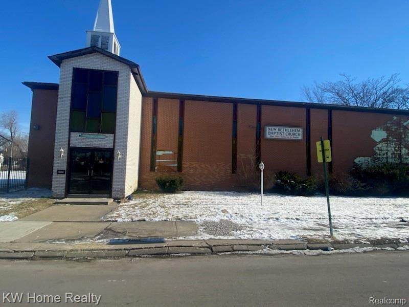 2967 Ewald Circle - Photo 1