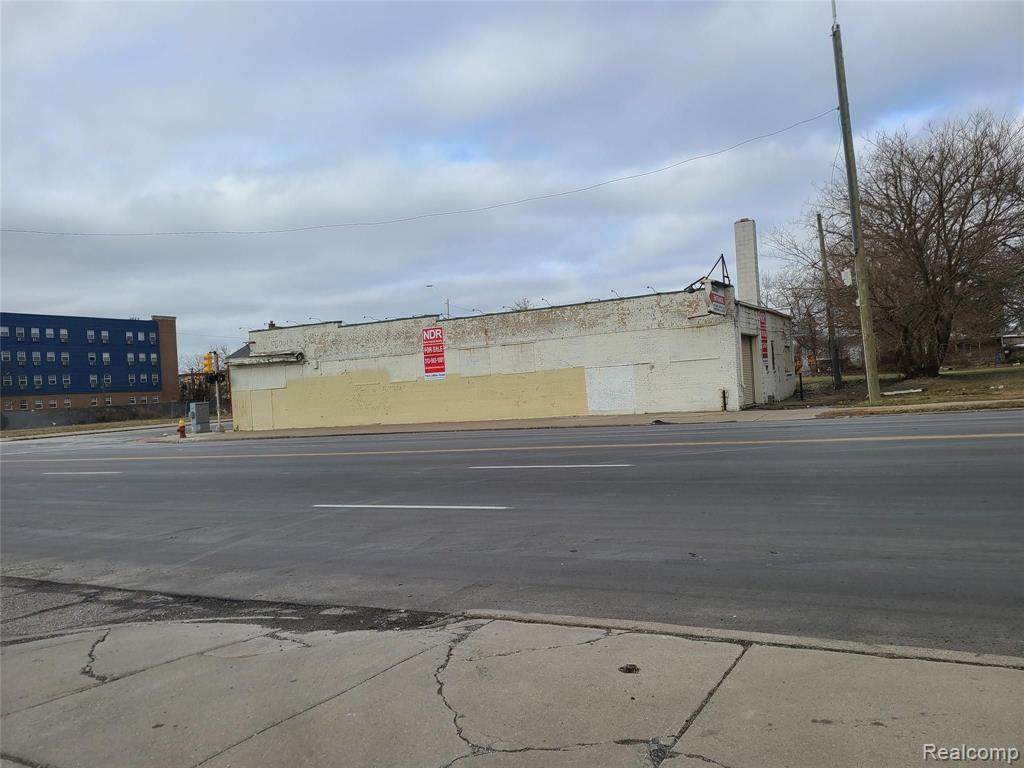 480 Martin Luther King Jr Blvd - Photo 1