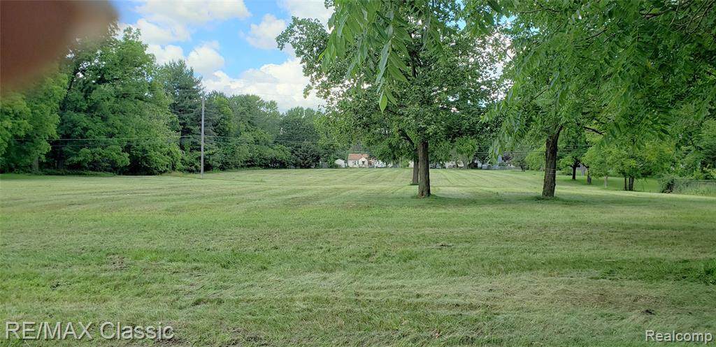 35922-36022 Glenwood - Photo 1