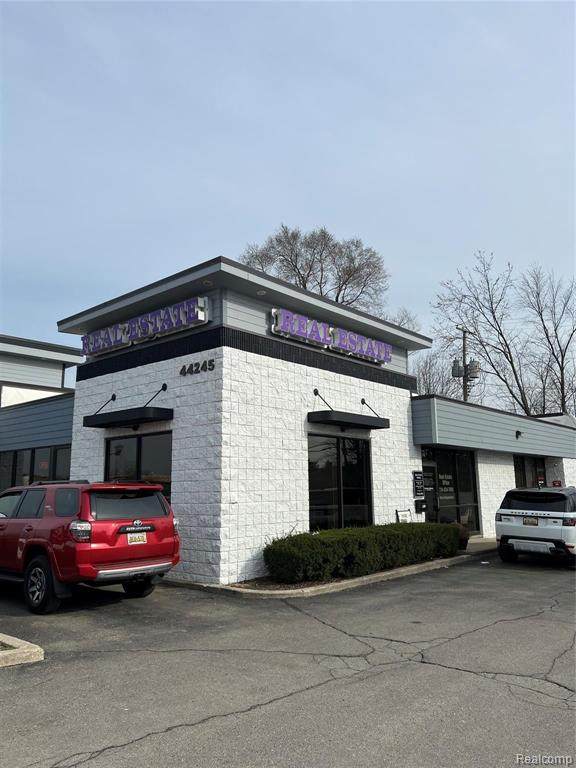 44245 Ford Road - Photo 1