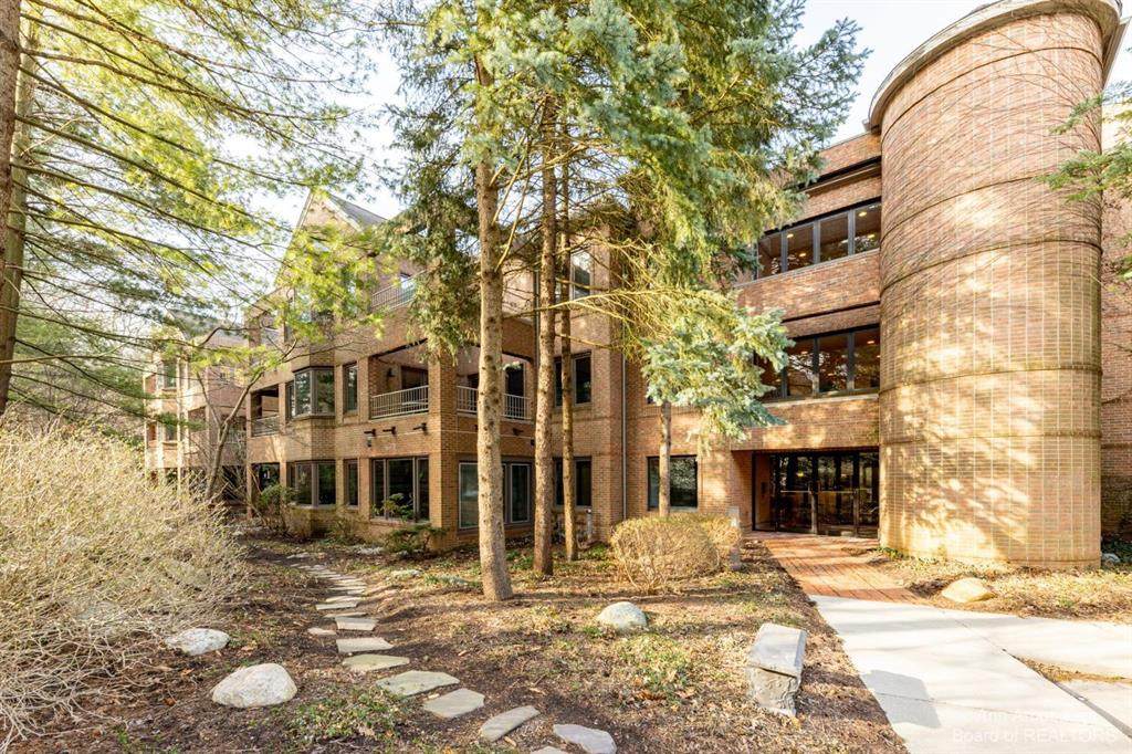 3000 Glazier Way - Photo 1