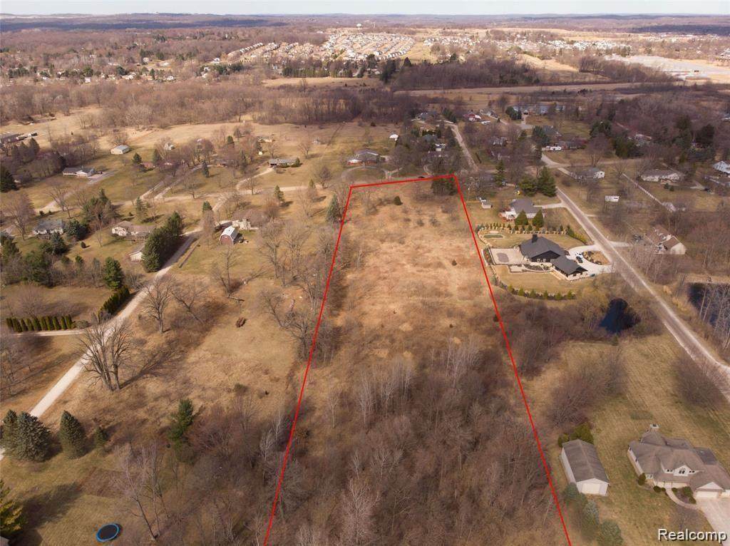 58405 Travis Road - Photo 1
