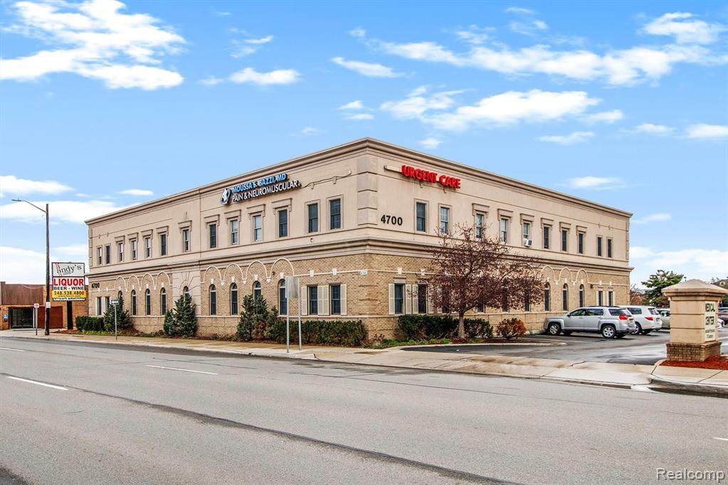 4700 Greenfield Road - Photo 1