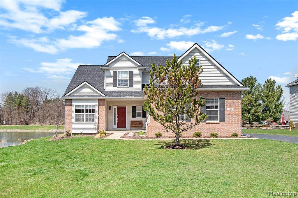 1322 Woodland Springs Drive - Photo 1