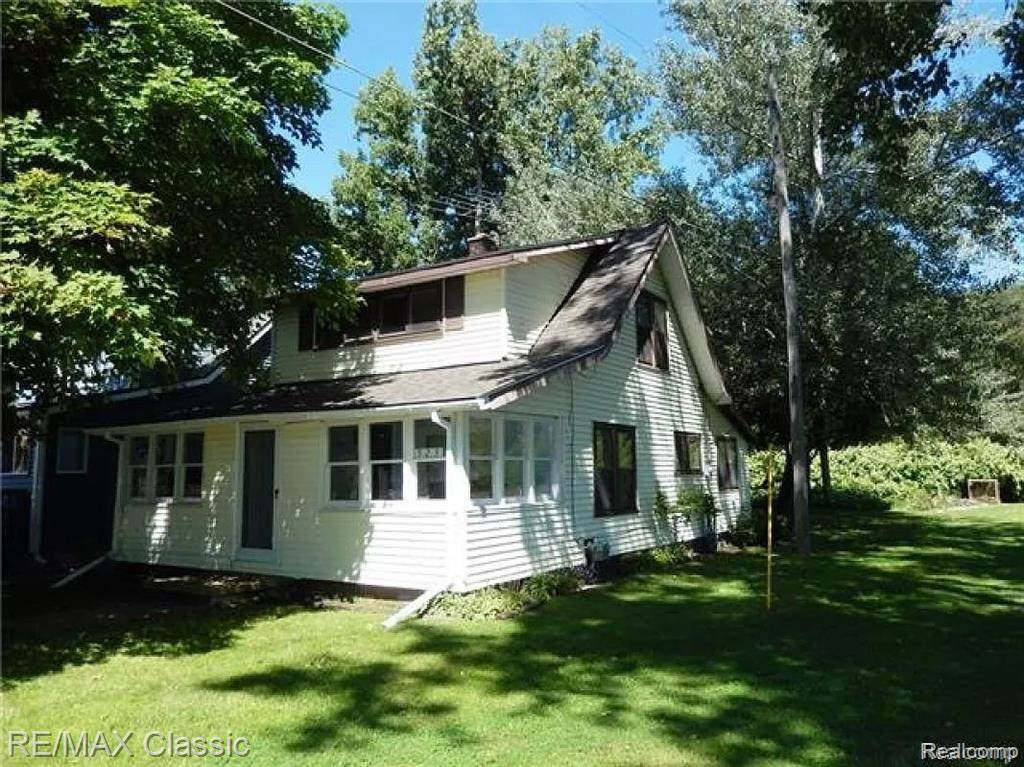 523 Walled Lake Drive - Photo 1