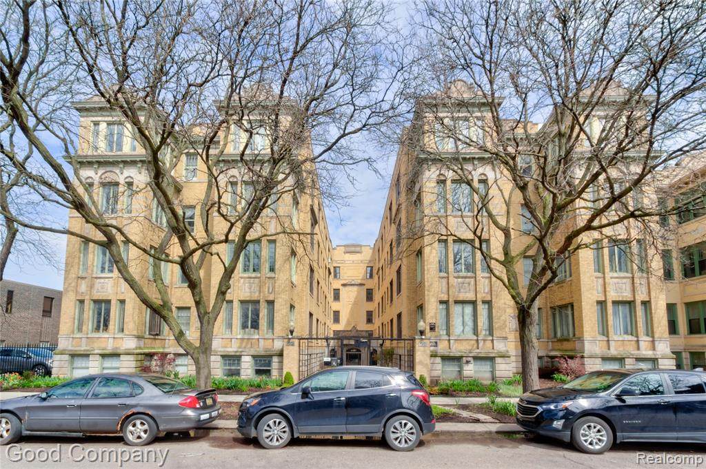120 Seward St # 17/203 - Photo 1