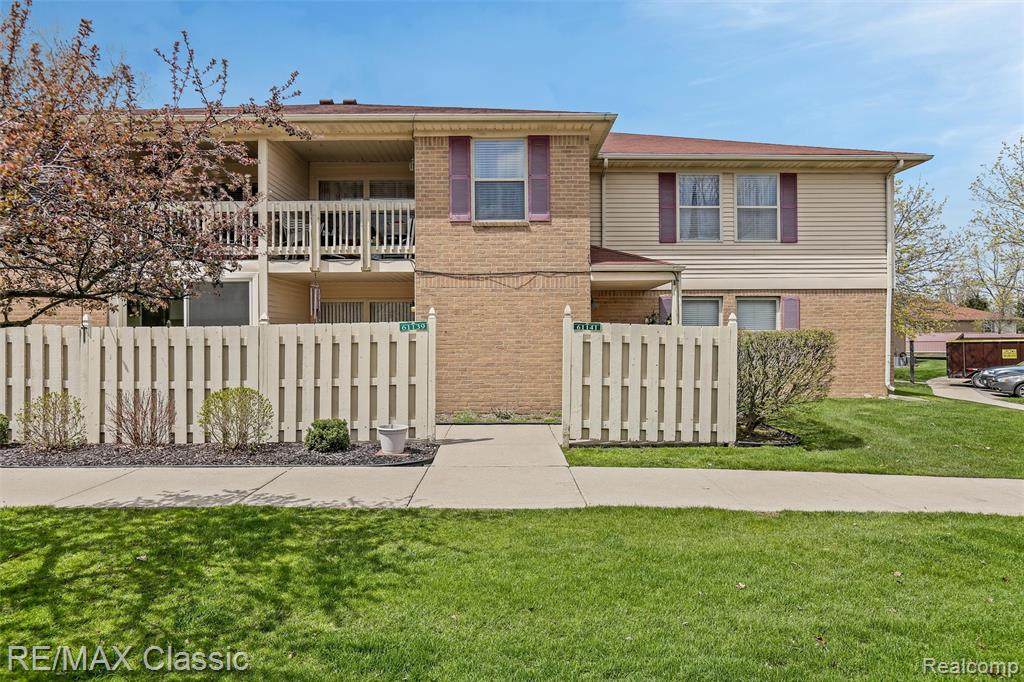 61141 Greenwood Drive - Photo 1