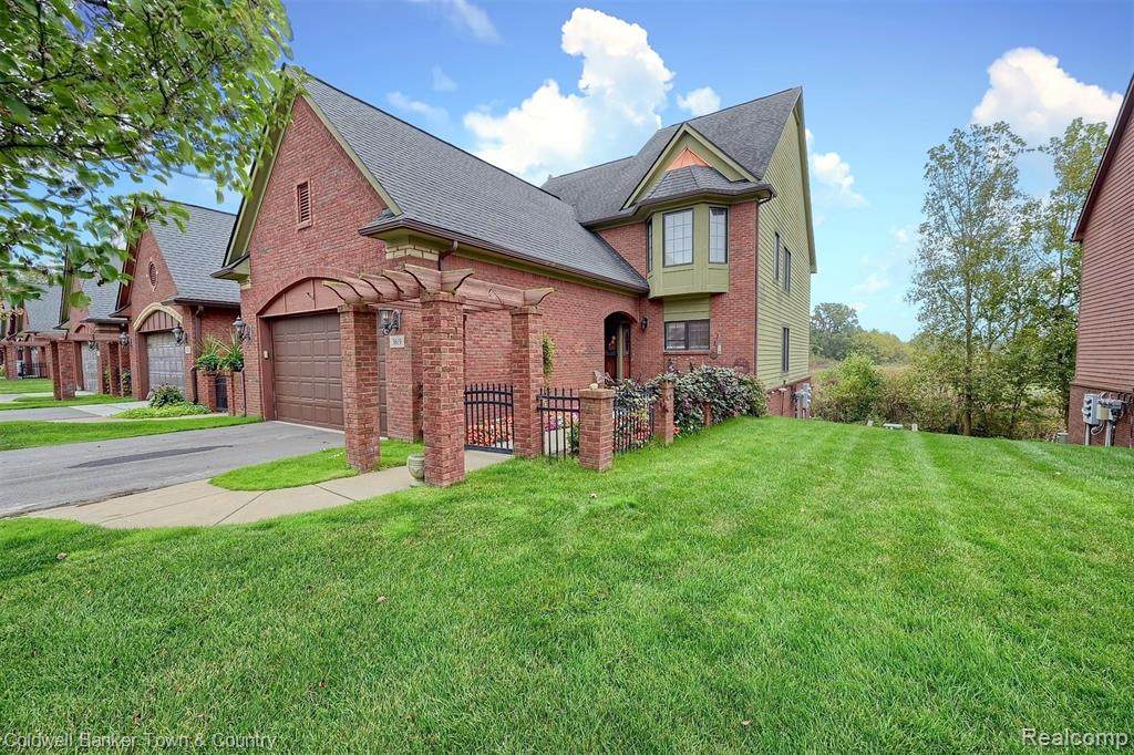 3619 Bay Harbor Drive - Photo 1