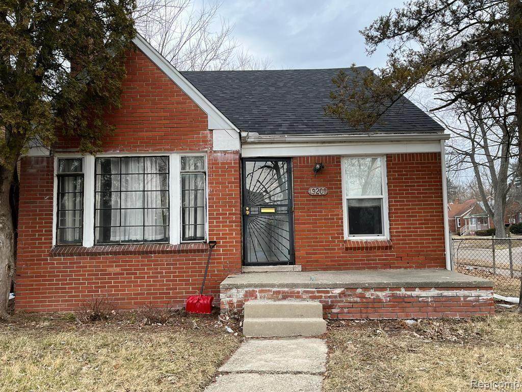 19200 Curtis Street - Photo 1