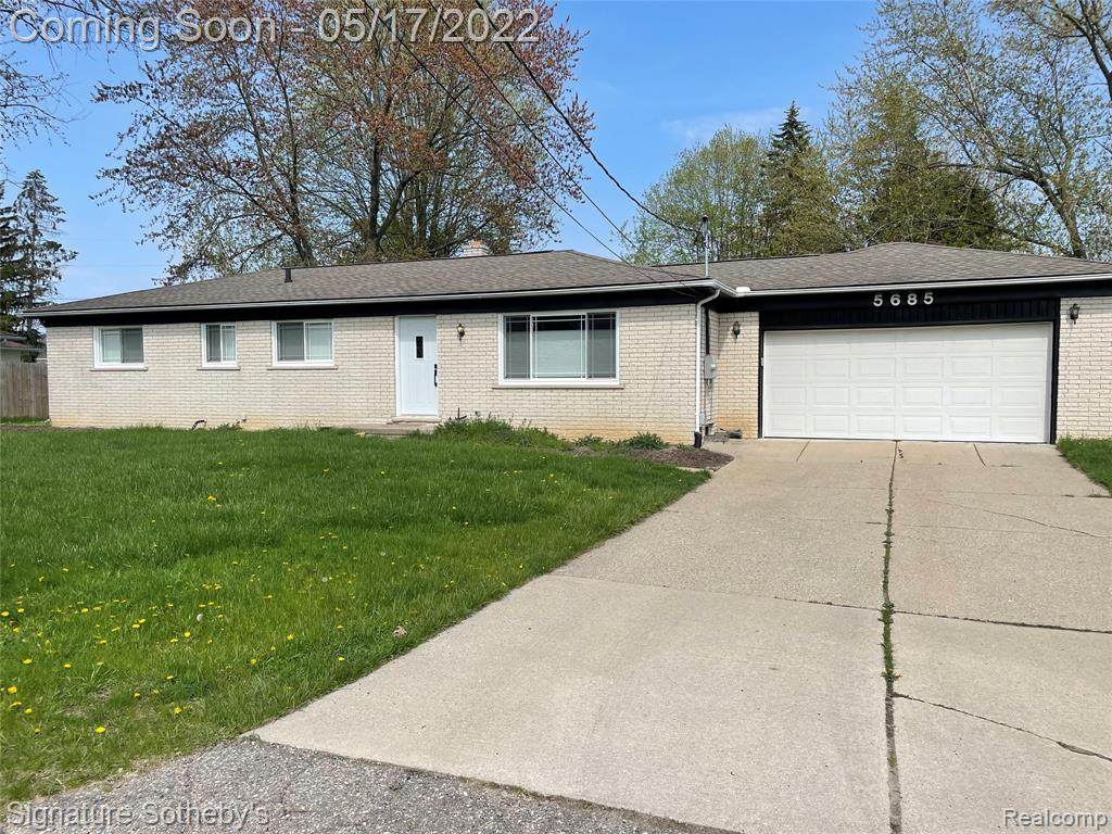 5685 Rawnsley Street - Photo 1
