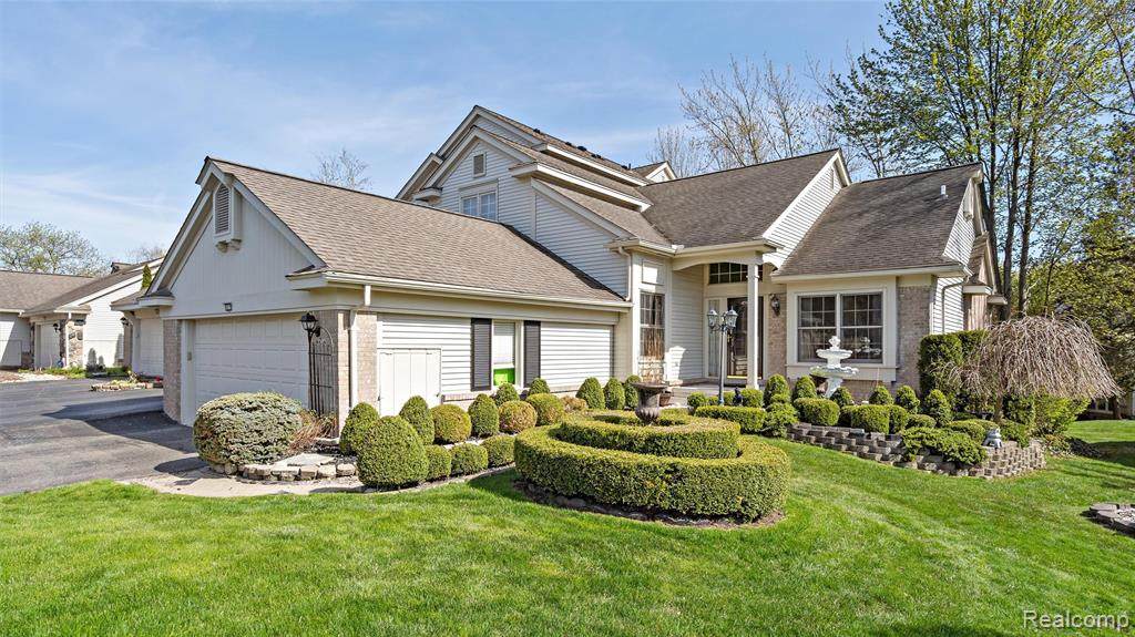 6019 Danbury Court - Photo 1