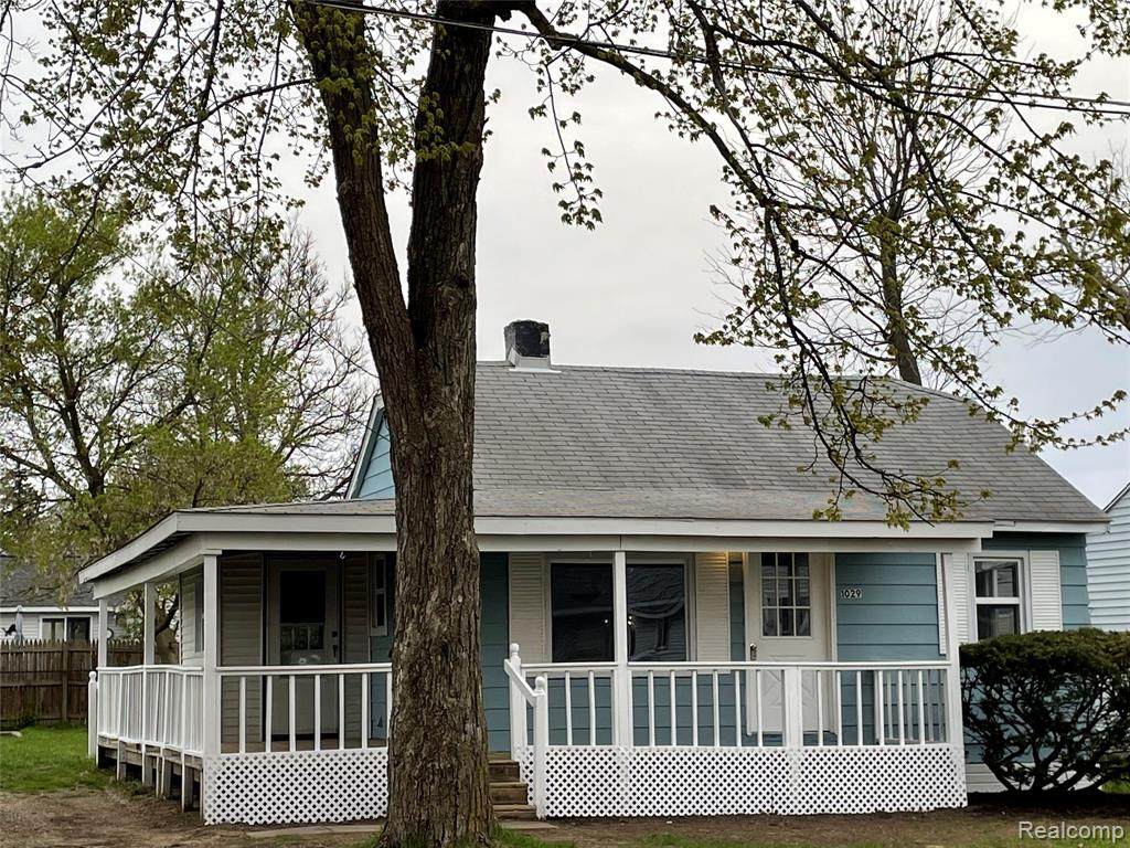 1029 Boatfield Avenue - Photo 1