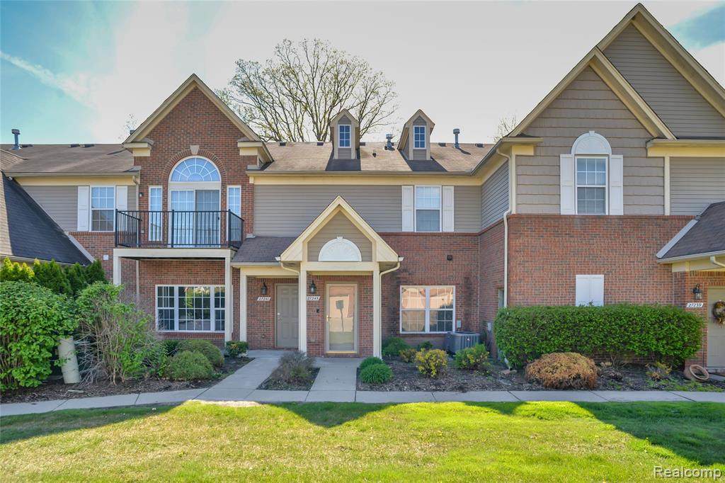 27245 Hidden Oaks Drive - Photo 1