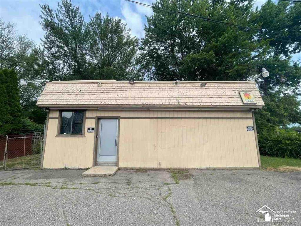 12989 Telegraph - Photo 1