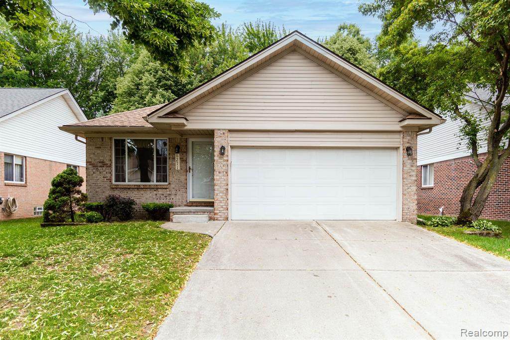 6271 Twin Oaks - Photo 1