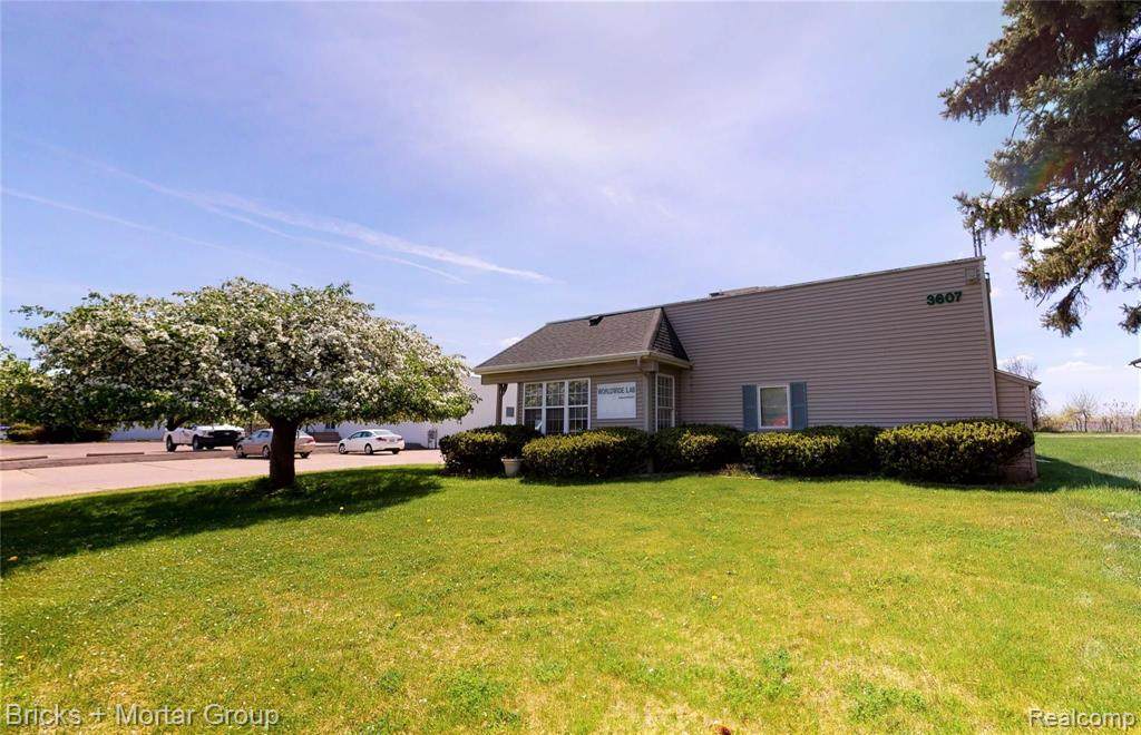 3607 Gembrit Circle - Photo 1