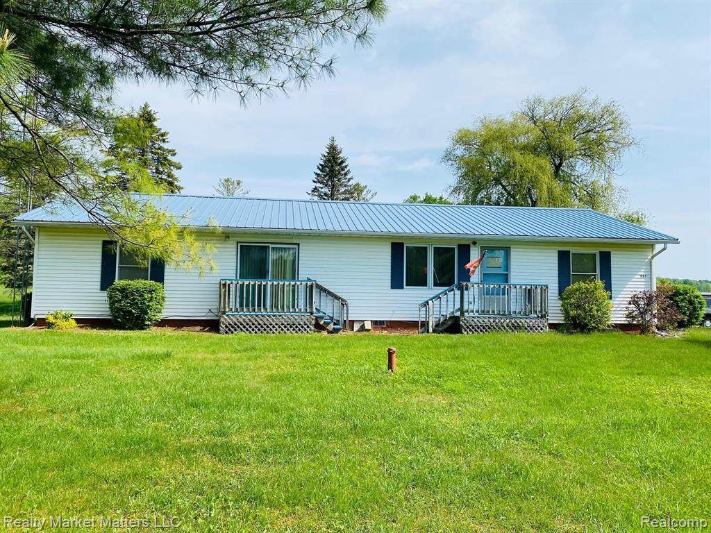 997 Galbraith Line Road - Photo 1