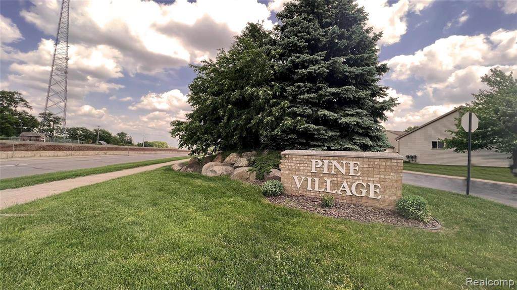 24531 Pinehurst Avenue - Photo 1