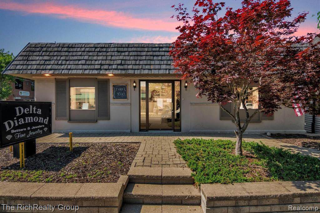 895 Ann Arbor Trail - Photo 1