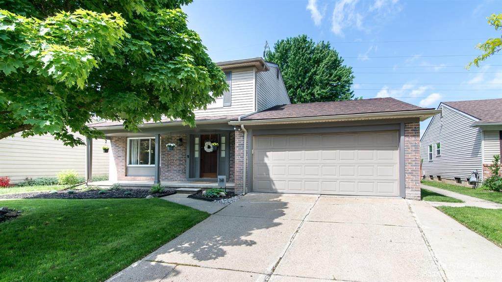 268 Fairhills Drive - Photo 1