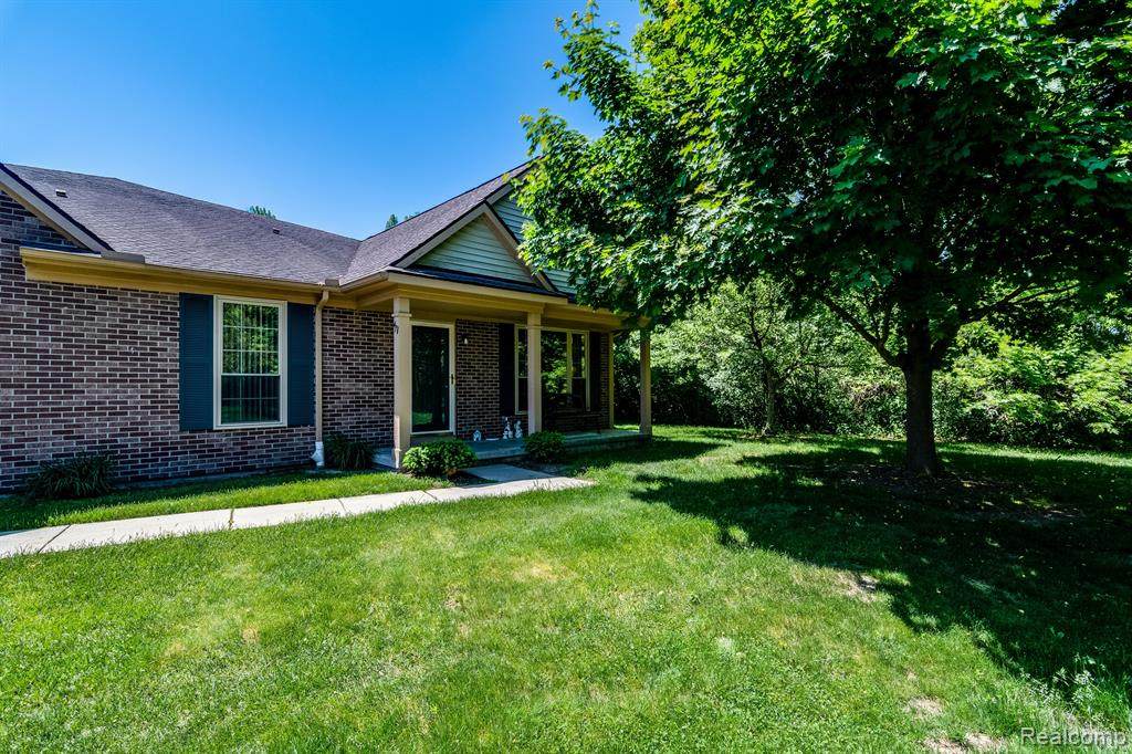 4111 Stonebridge - Photo 1