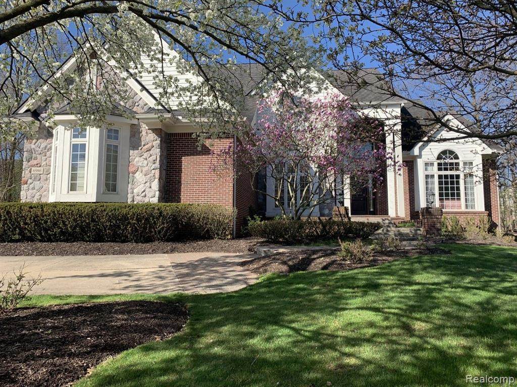 6986 Hawk Woods Court - Photo 1