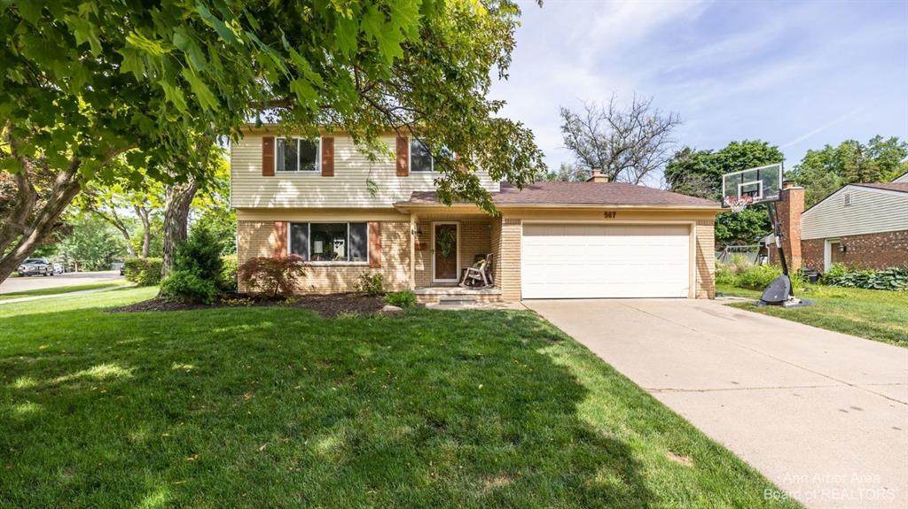 567 Eastlook Drive - Photo 1