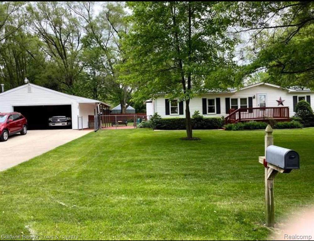 1609 Sandy Shore - Photo 1