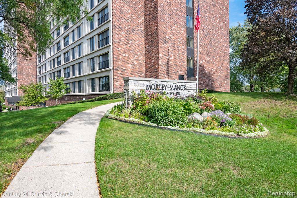 21800 Morley Avenue - Photo 1