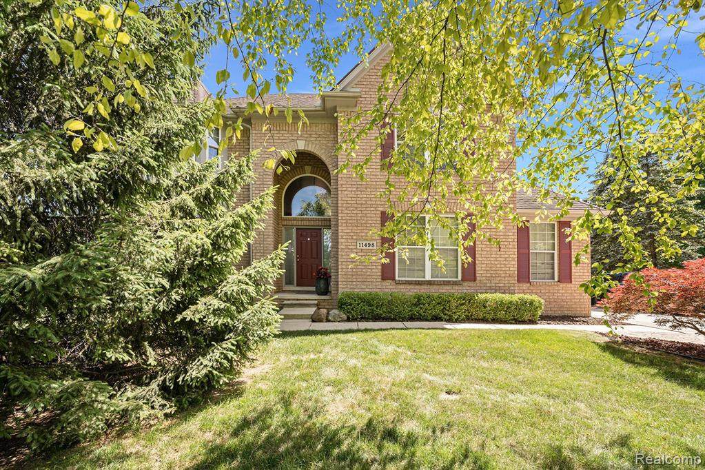 11498 Laurel Woods Drive - Photo 1
