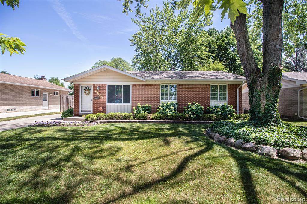 6862 Willow Creek Drive - Photo 1