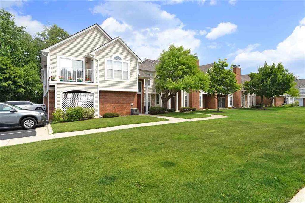 5304 Pine Aires - Photo 1