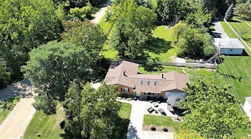 7373 Chippewa Dr. - Photo 1