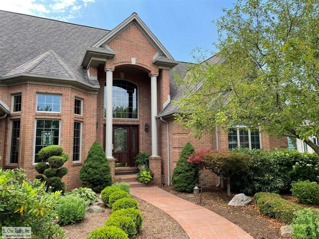 307 Fairway Ct - Photo 1