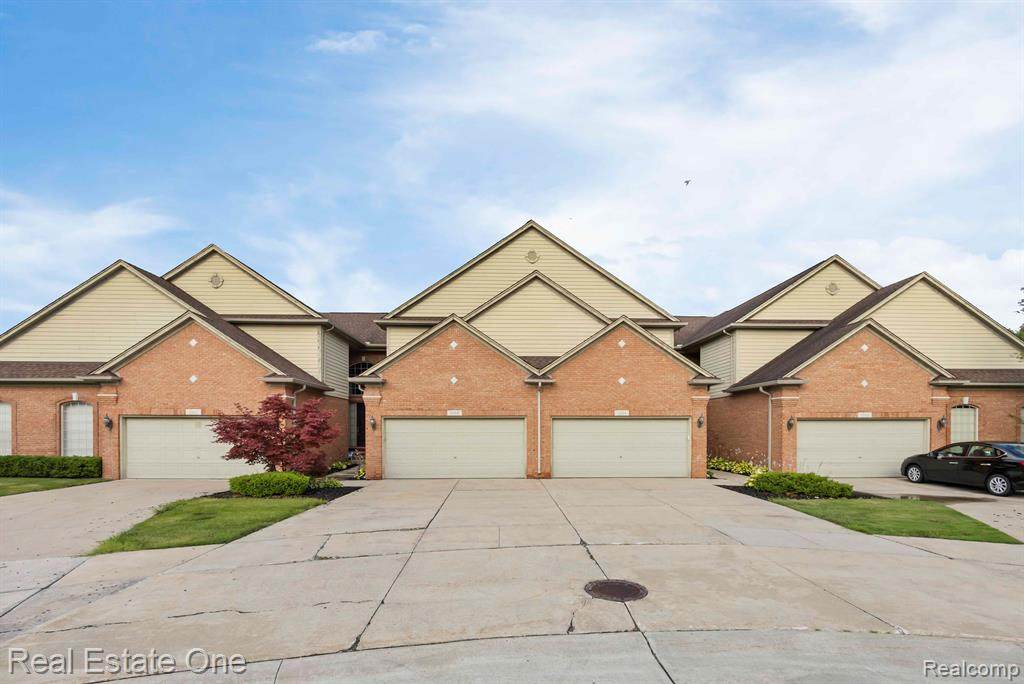 1058 Lorenzo - Photo 1