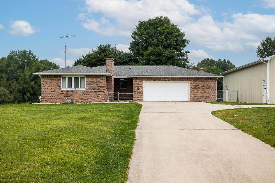 14575 13 Mile Road - Photo 1